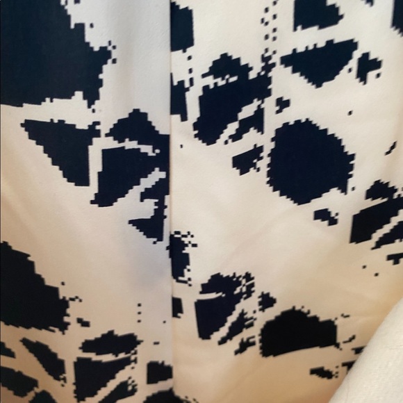 Cream Tempereley London Evening Coat - Picture 9 of 9